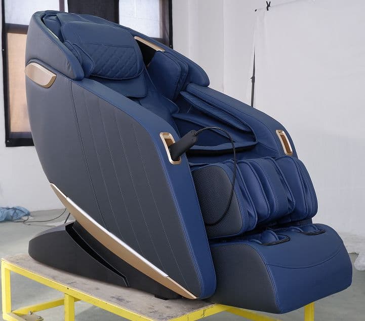 Z+100 Premium Luxury Massage Chair Thumbnail 2
